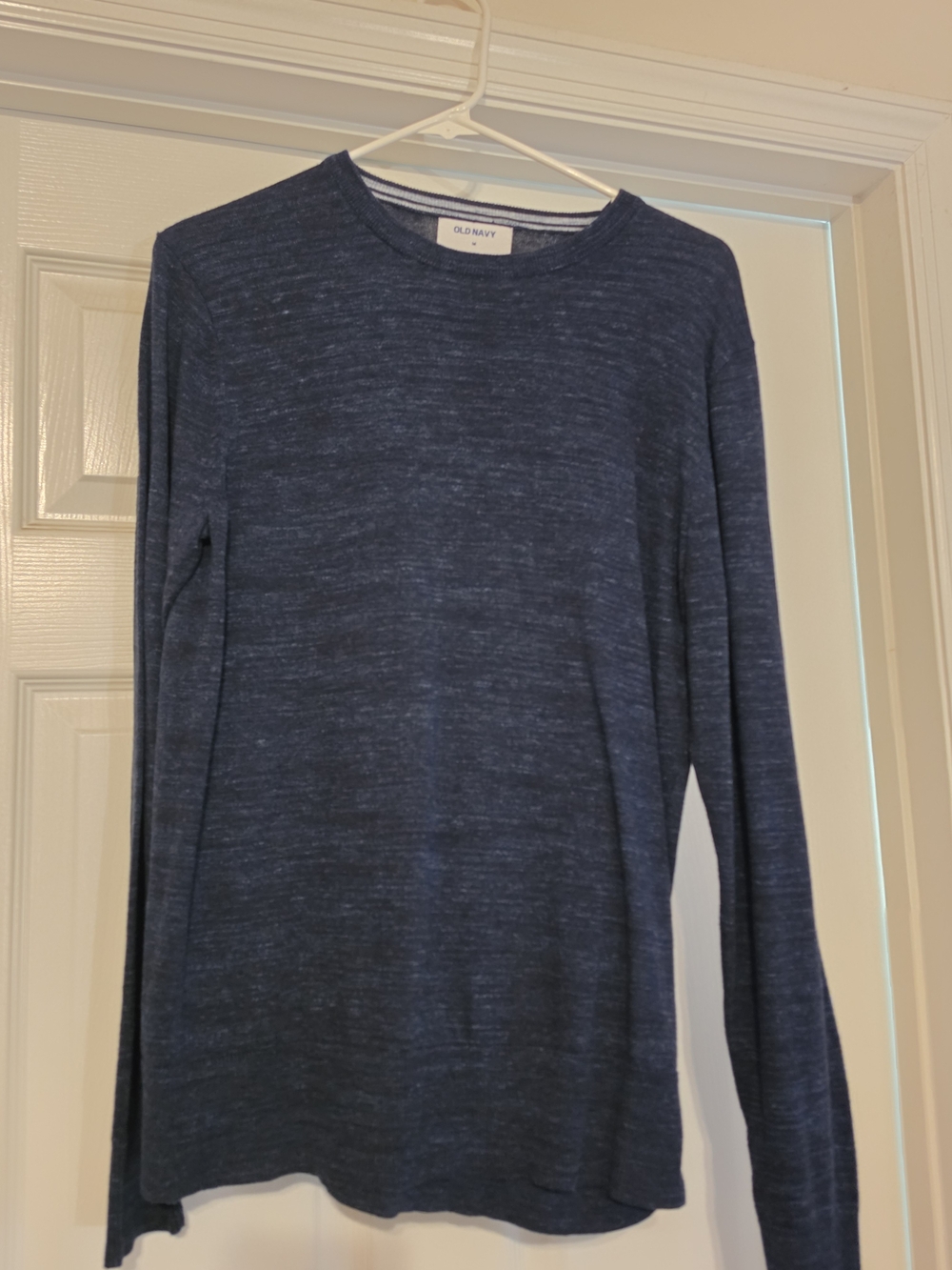 Old Navy Men's Long Sleeve Crewneck Tee in Navy Heather
